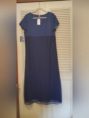 Two-Tone Navy Blue Cap-Sleeve Maxi Dress
